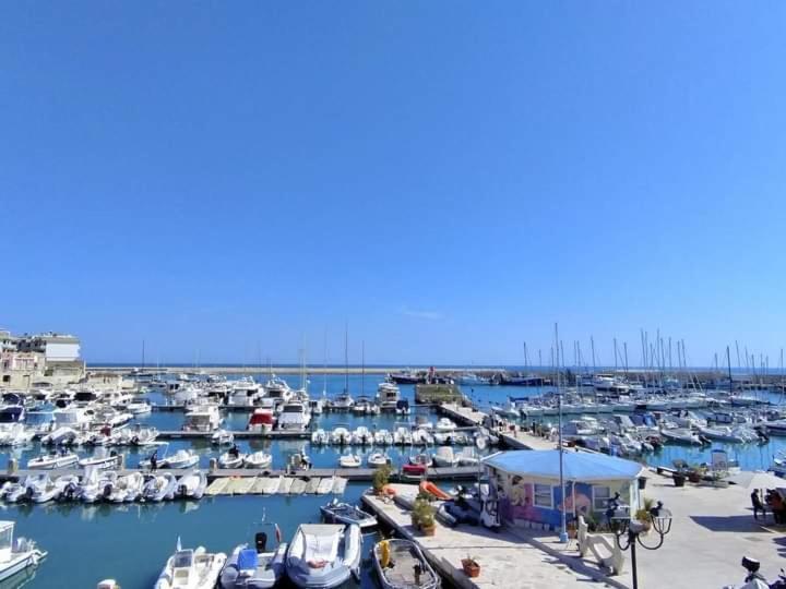 Amaste In Puglia Casa Vacanza Μπισέλιε Εξωτερικό φωτογραφία